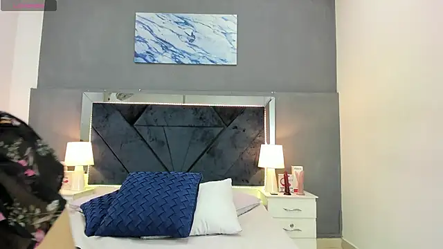 Lauralove 69 online show from 13, 1, 2026