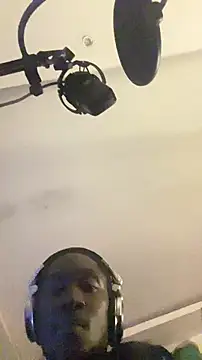 Snapshot of De_maskedcouple chatting on 9, 1, 2026 De maskedcouple online show from 9, 1, 2026