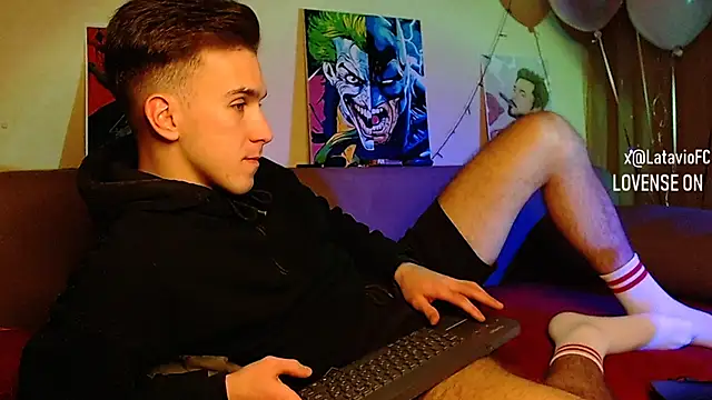 Midnighter  online show from 7, 12, 2024