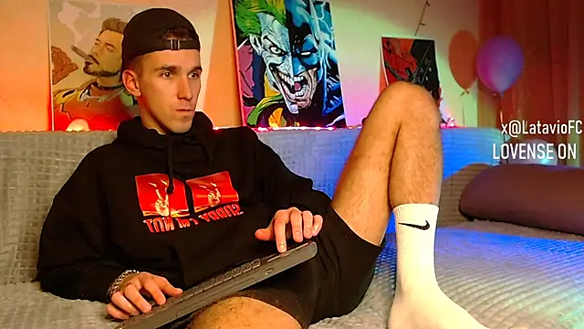 Midnighter  online show from 14, 1, 2025