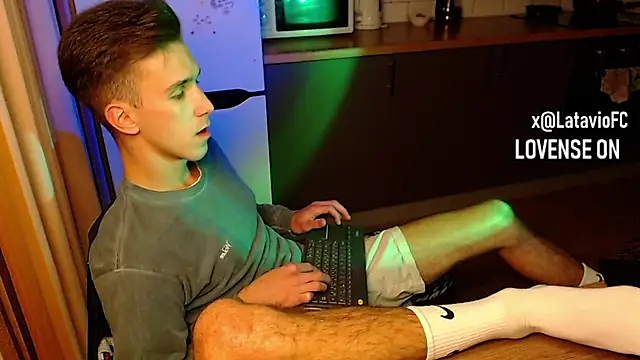 Midnighter  online show from 24, 9, 2025