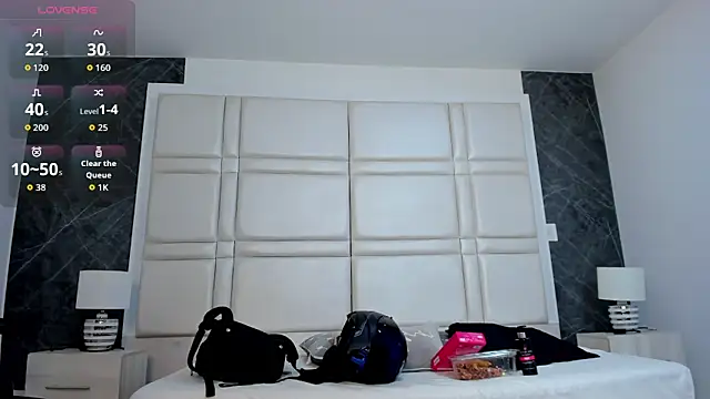 charlottewhitte online show from 21, 4, 2026