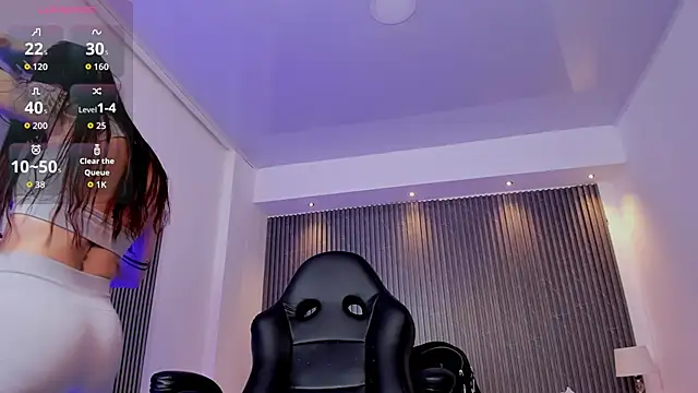 charlottewhitte online show from 23, 4, 2026