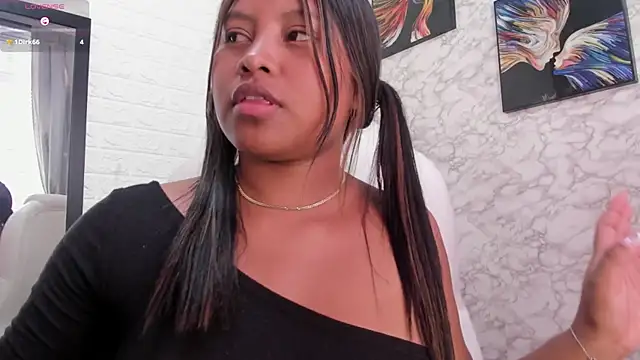 Snapshot of lunahot__07 chatting on 14, 12, 2024 lunahot 07 online show from 14, 12, 2024