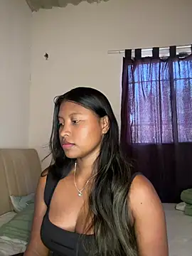 Snapshot of lunahot__07 chatting on 16, 7, 2026 lunahot 07 online show from 16, 7, 2026