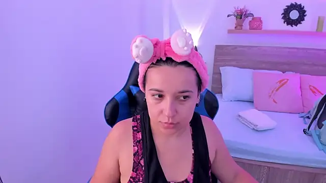 izaro22 online show from 29, 9, 2025