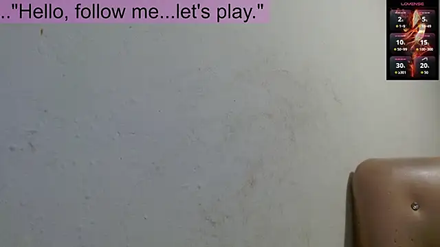 Snapshot of toxxxic_cams chatting on 5, 10, 2025 toxxxic cams online show from 5, 10, 2025