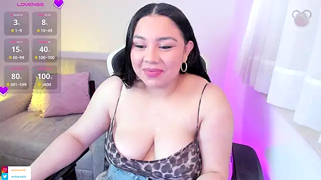 ambar-wells online show from 8, 10, 2025