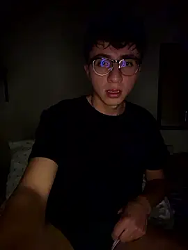 CamiRojas boy online show from 3, 8, 2026
