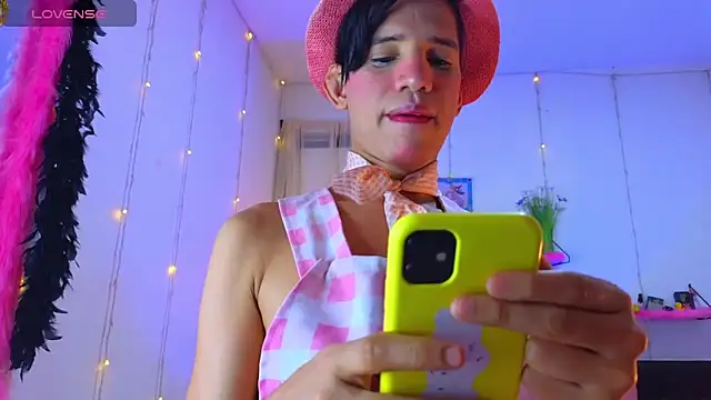 Ariel Femboy  online show from 21, 11, 2025