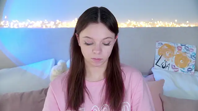 ElisabethDavis online show from 18, 1, 2025