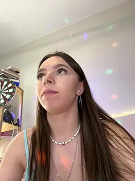 ElisabethDavis online show from 28, 1, 2025