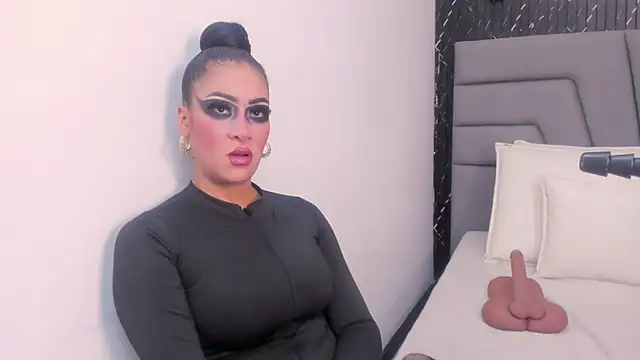 Snapshot of Angie_Will chatting on 11, 9, 2025 Angie Will online show from 11, 9, 2025