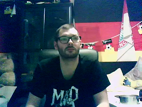 Snapshot of Die-geile-Sau chatting on 17, 12, 2025 Die-geile-Sau online show from 17, 12, 2025