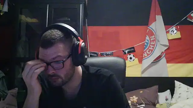 Snapshot of Die-geile-Sau chatting on 2, 2, 2026 Die-geile-Sau online show from 2, 2, 2026