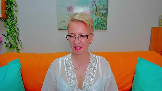 Snapshot of iamyourdream89 chatting on 22, 5, 2026 iamyourdream89 online show from 22, 5, 2026