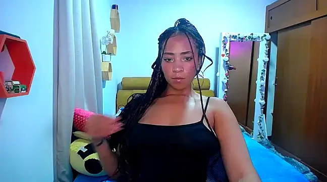 Danna Ross  online show from 23, 3, 2025