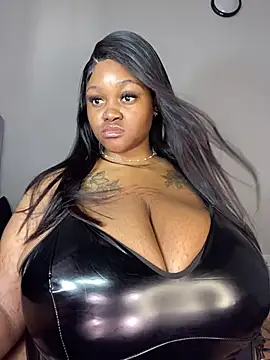 Yung-Missy online show from 10, 2, 2025