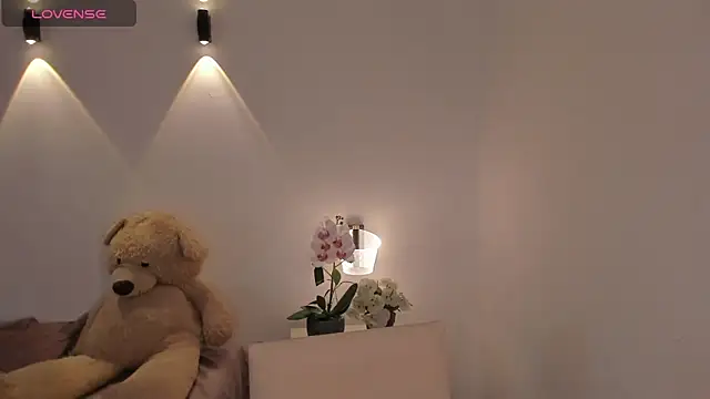 natassha1 online show from 18, 2, 2025