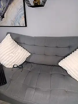 Amber Etan online show from 27, 4, 2026