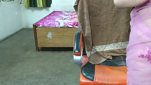 Cute Mahi22 online show from 22, 4, 2026