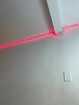 nicolette sweet  online show from 7, 3, 2025