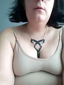 Lolabeluccia xh  online show from 23, 3, 2026