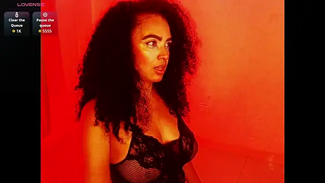 Snapshot of cataleya-miller_ chatting on 28, 10, 2025 cataleya-miller online show from 28, 10, 2025