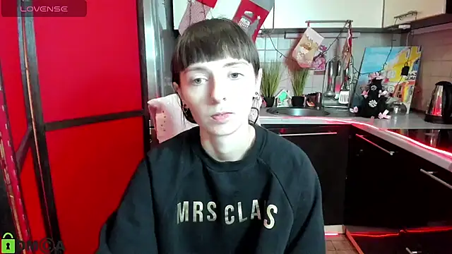 TayanaJons online show from 15, 12, 2025