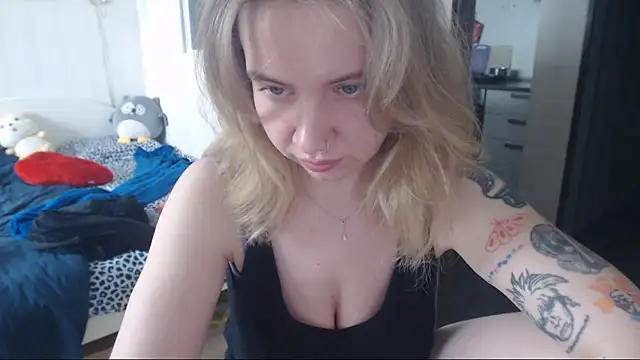 amanda kiss kiss online show from 6, 2, 2025