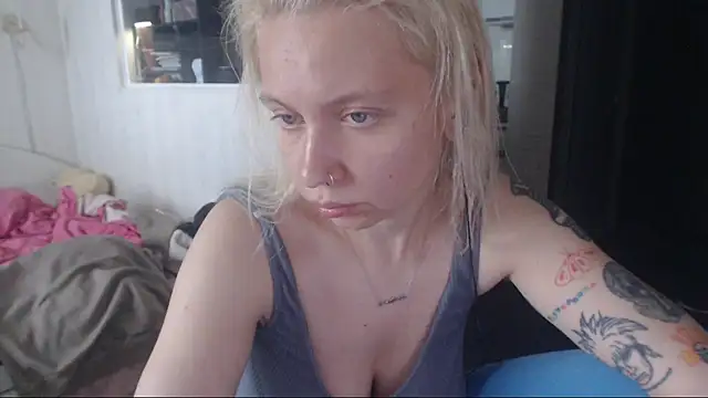 amanda kiss kiss online show from 15, 10, 2025