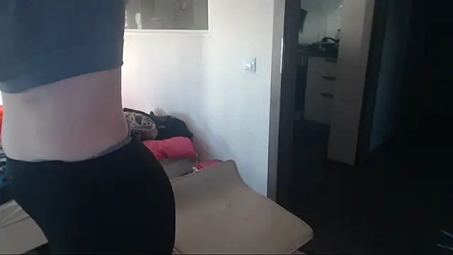 amanda kiss kiss online show from 18, 10, 2025