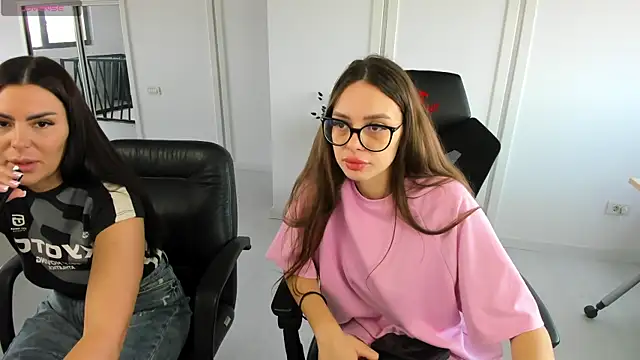 18perfecttits online show from 12, 7, 2026