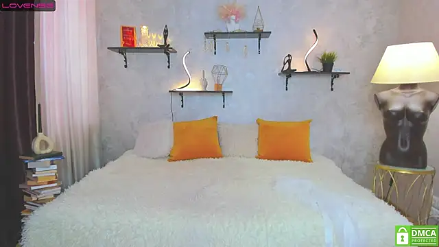 StripBianka online show from 8, 2, 2025