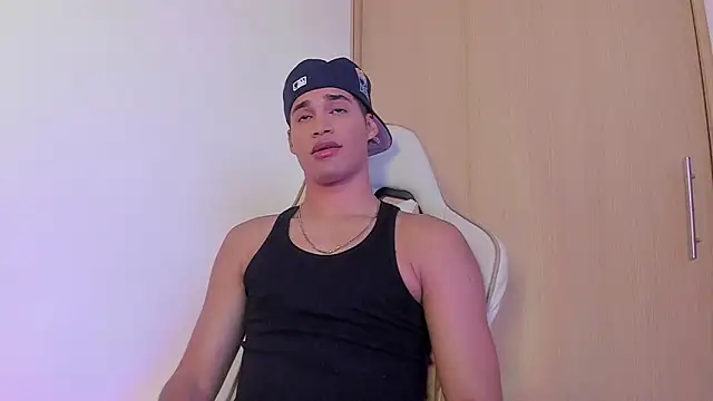 Jimmy Leeh  online show from 14, 12, 2024