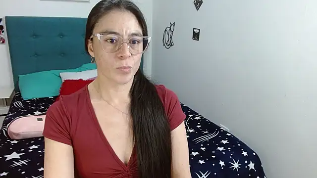 Snapshot of antonella_sweet33 chatting on 19, 6, 2026 antonella sweet33 online show from 19, 6, 2026