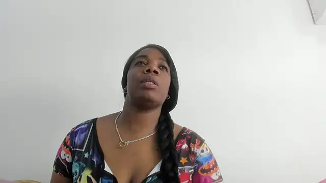 Snapshot of rihanna_abiodun chatting on 8, 6, 2026 rihanna abiodun online show from 8, 6, 2026