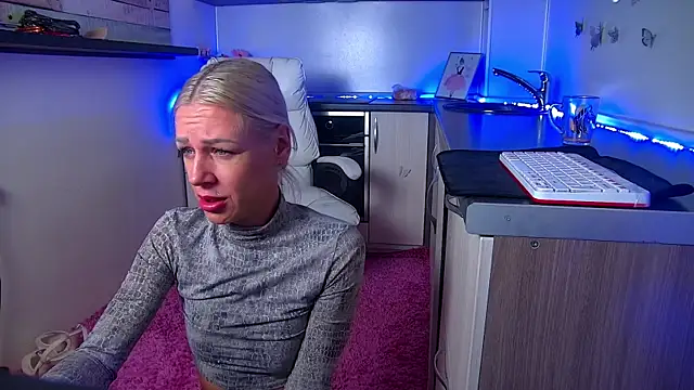 Skinny Nally online show from 21, 4, 2026