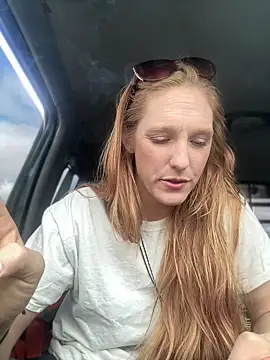 GoldenFlameGoddess online show from 18, 3, 2025