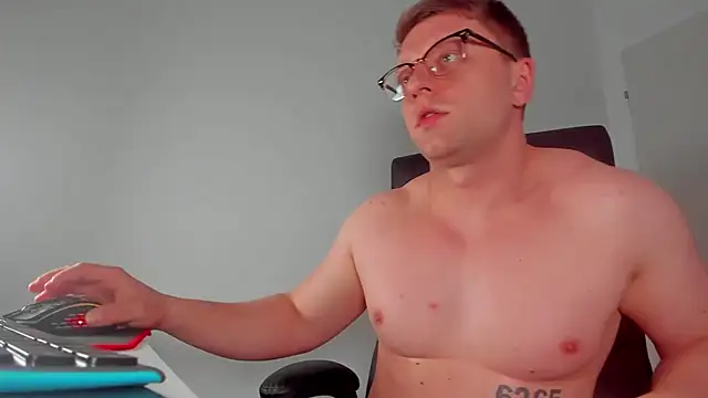 Snapshot of Findom_guy chatting on 22, 3, 2025 Findom guy online show from 22, 3, 2025