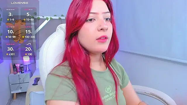 Snapshot of Zoe_Lennoxx chatting on 13, 3, 2025 Zoe Lennoxx online show from 13, 3, 2025