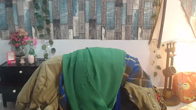 Snapshot of KarimaSarabe chatting on 10, 11, 2025 KarimaSarabe online show from 10, 11, 2025