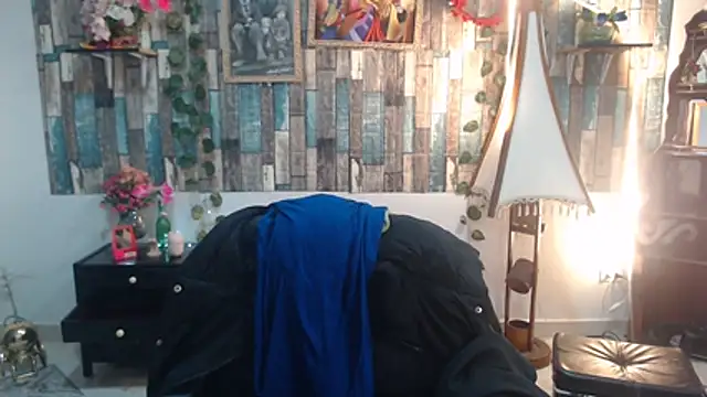 Snapshot of KarimaSarabe chatting on 19, 11, 2025 KarimaSarabe online show from 19, 11, 2025