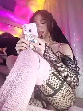 Snapshot of Victor-and-shelly chatting on 21, 12, 2024 Victor-and-shelly online show from 21, 12, 2024