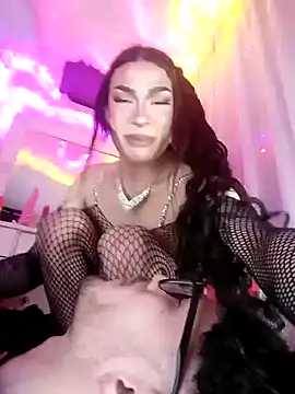 Snapshot of Victor-and-shelly chatting on 22, 12, 2024 Victor-and-shelly online show from 22, 12, 2024