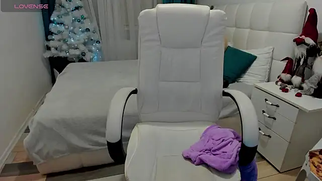 Kathlyn  Heath online show from 7, 1, 2025