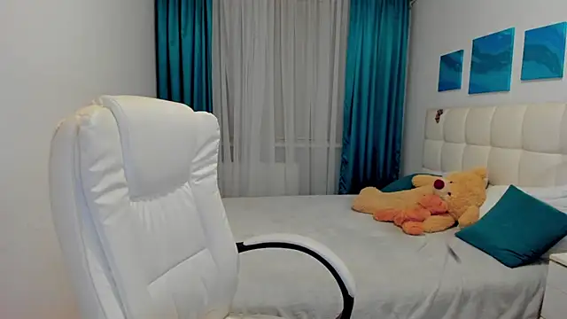 Kathlyn  Heath online show from 24, 1, 2025