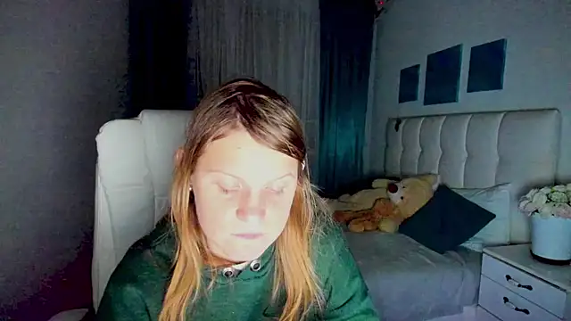 Kathlyn  Heath online show from 29, 1, 2025