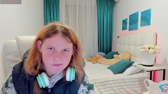 Kathlyn  Heath online show from 18, 10, 2025