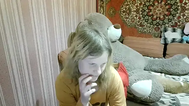 Kathlyn  Heath online show from 16, 12, 2025